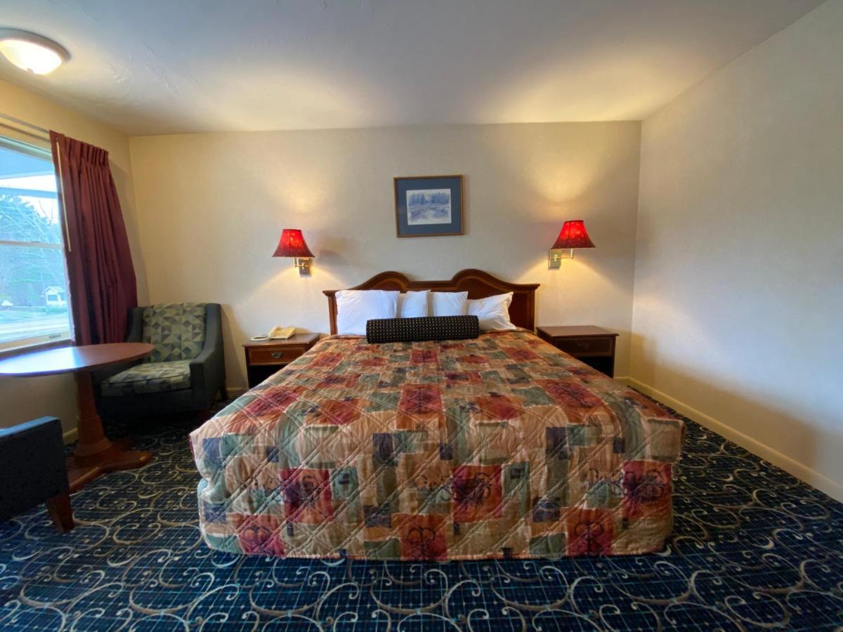 Economy Lodge 682 Main St Sturbridge Kültér fotó