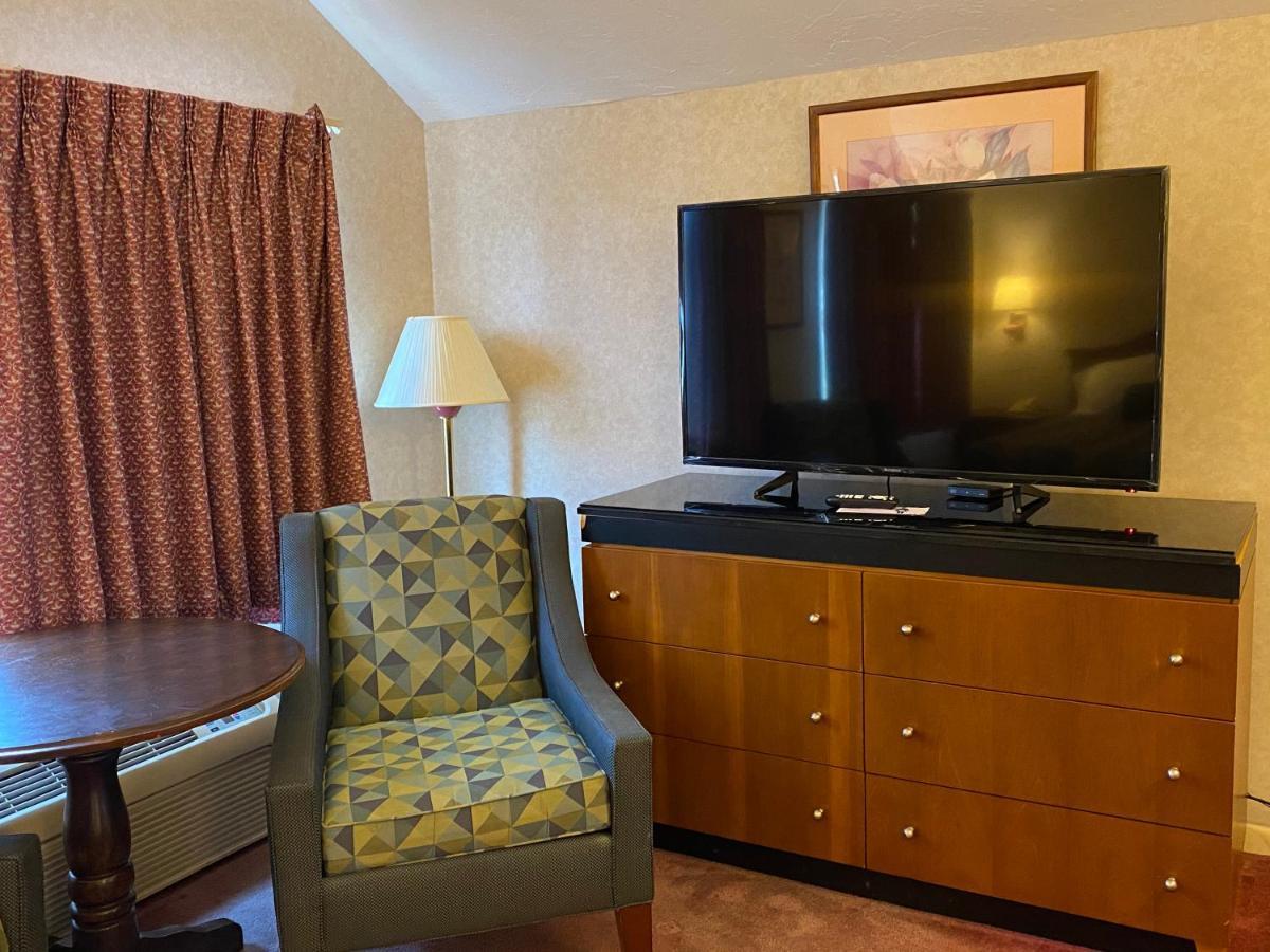 Economy Lodge 682 Main St Sturbridge Kültér fotó