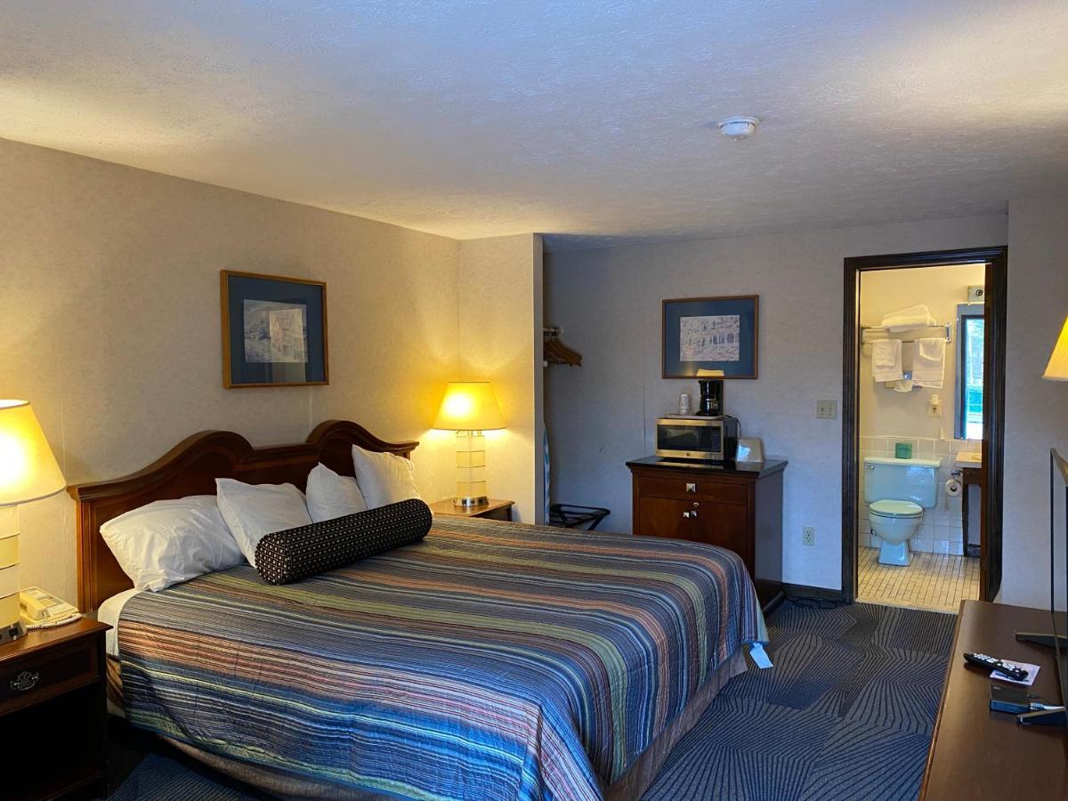 Economy Lodge 682 Main St Sturbridge Kültér fotó