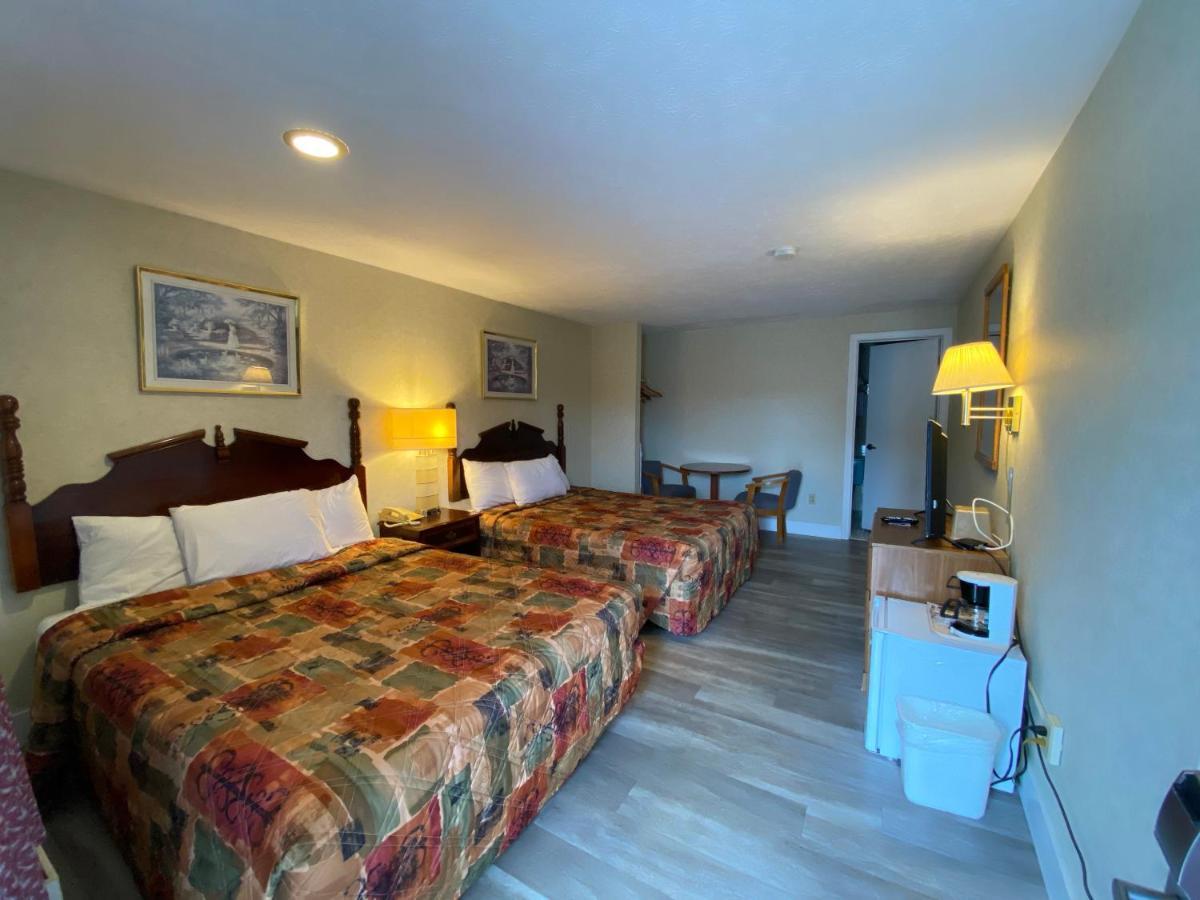 Economy Lodge 682 Main St Sturbridge Kültér fotó