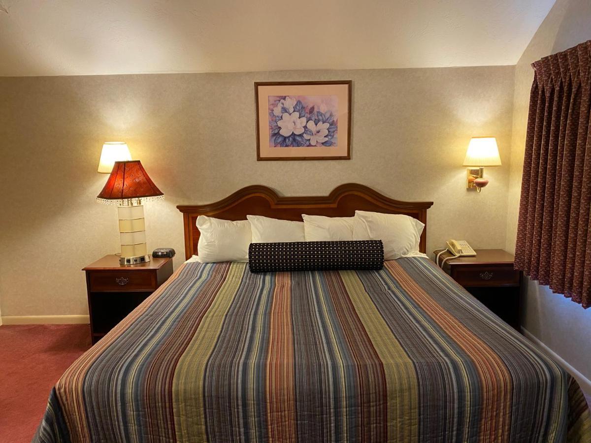 Economy Lodge 682 Main St Sturbridge Kültér fotó