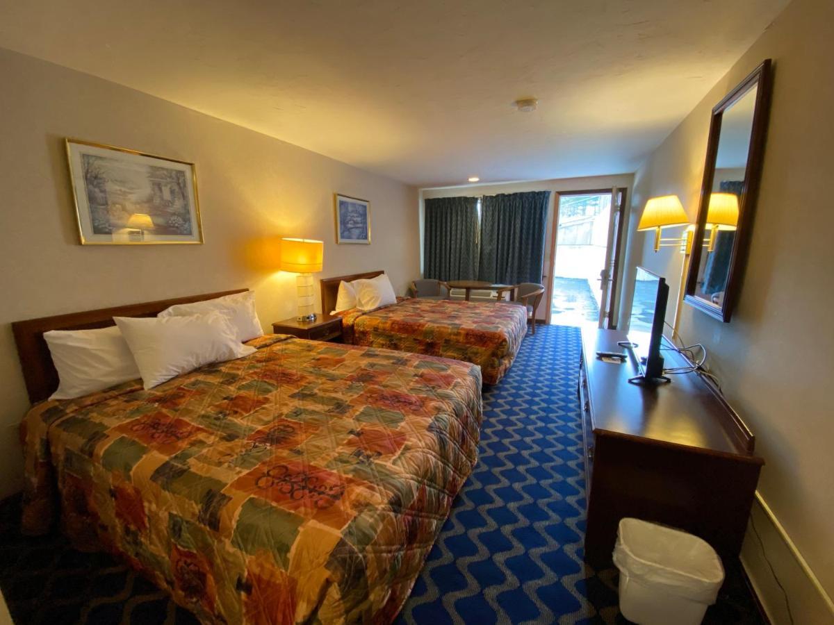 Economy Lodge 682 Main St Sturbridge Kültér fotó