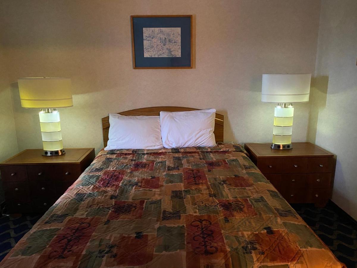 Economy Lodge 682 Main St Sturbridge Kültér fotó