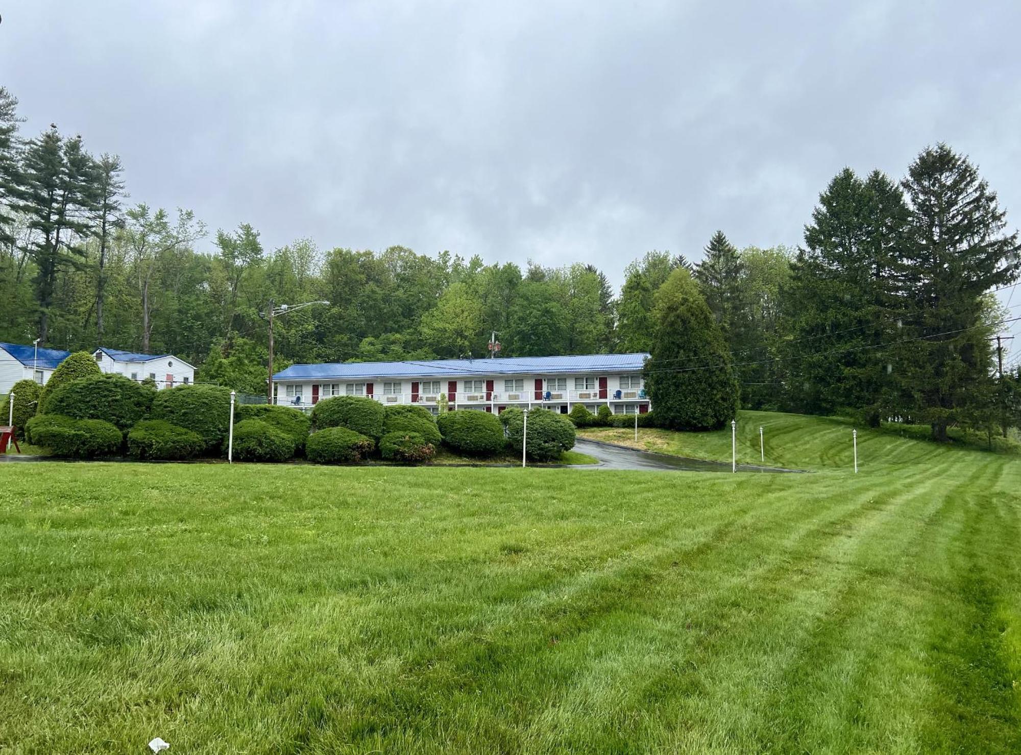 Economy Lodge 682 Main St Sturbridge Kültér fotó