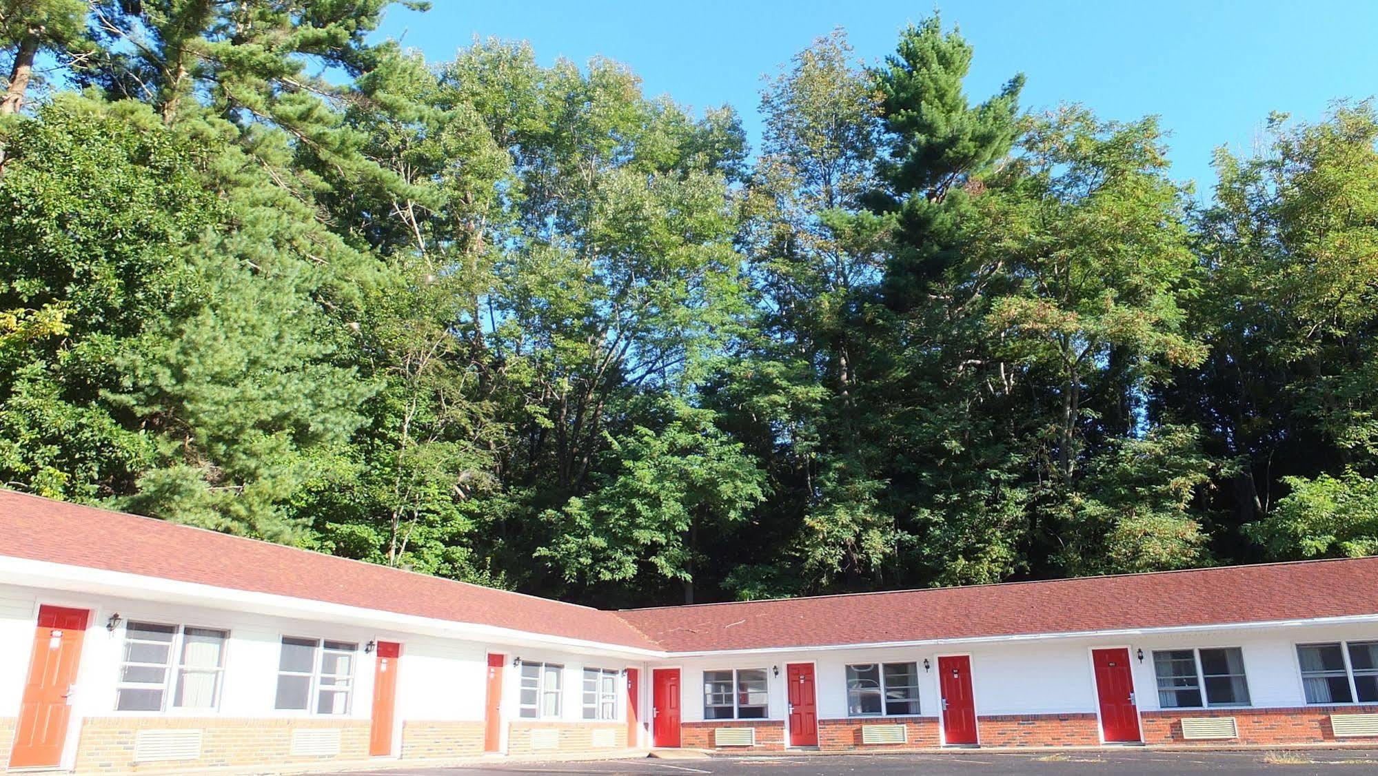 Economy Lodge 682 Main St Sturbridge Kültér fotó