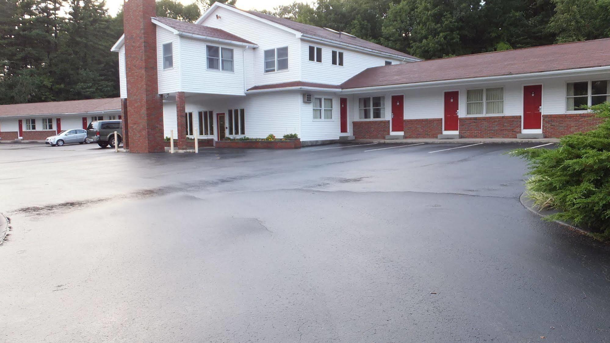 Economy Lodge 682 Main St Sturbridge Kültér fotó