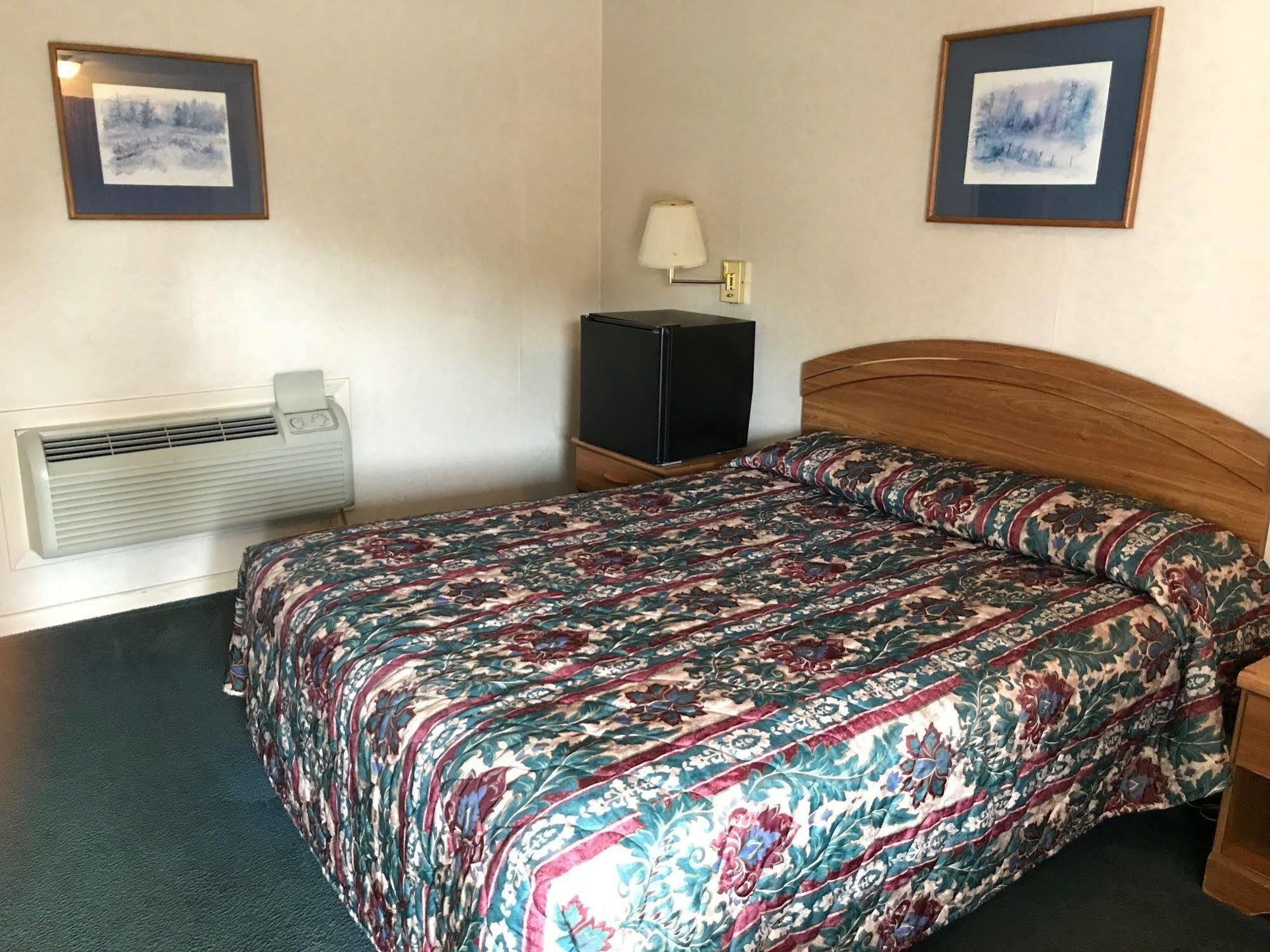 Economy Lodge 682 Main St Sturbridge Kültér fotó