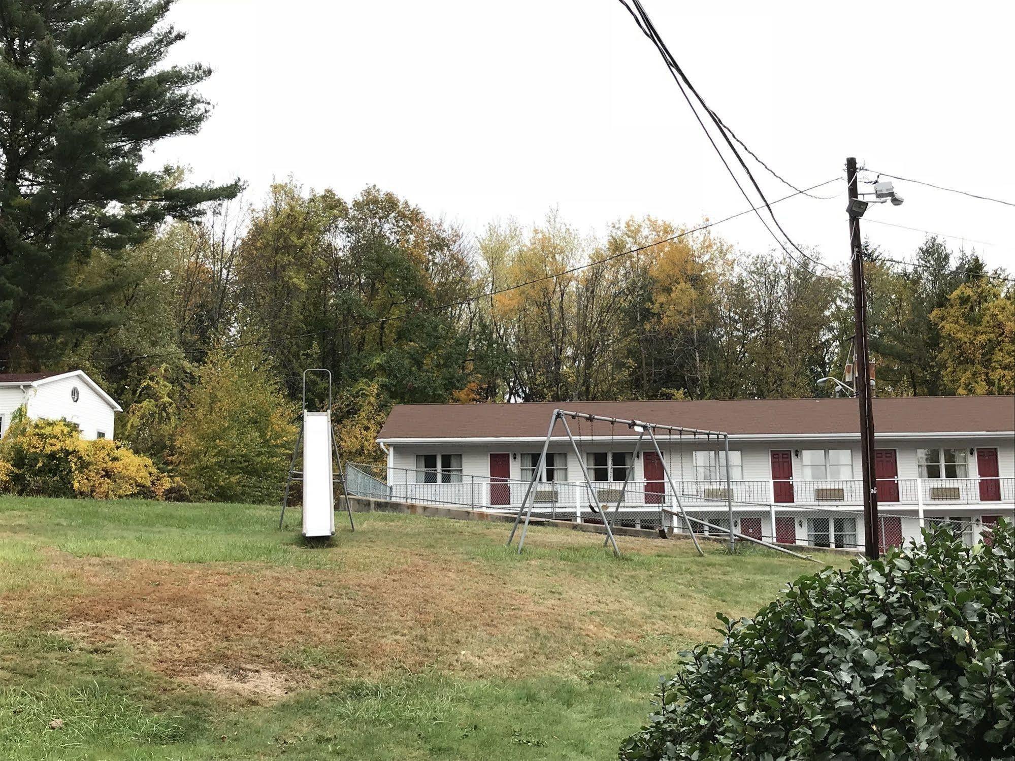 Economy Lodge 682 Main St Sturbridge Kültér fotó