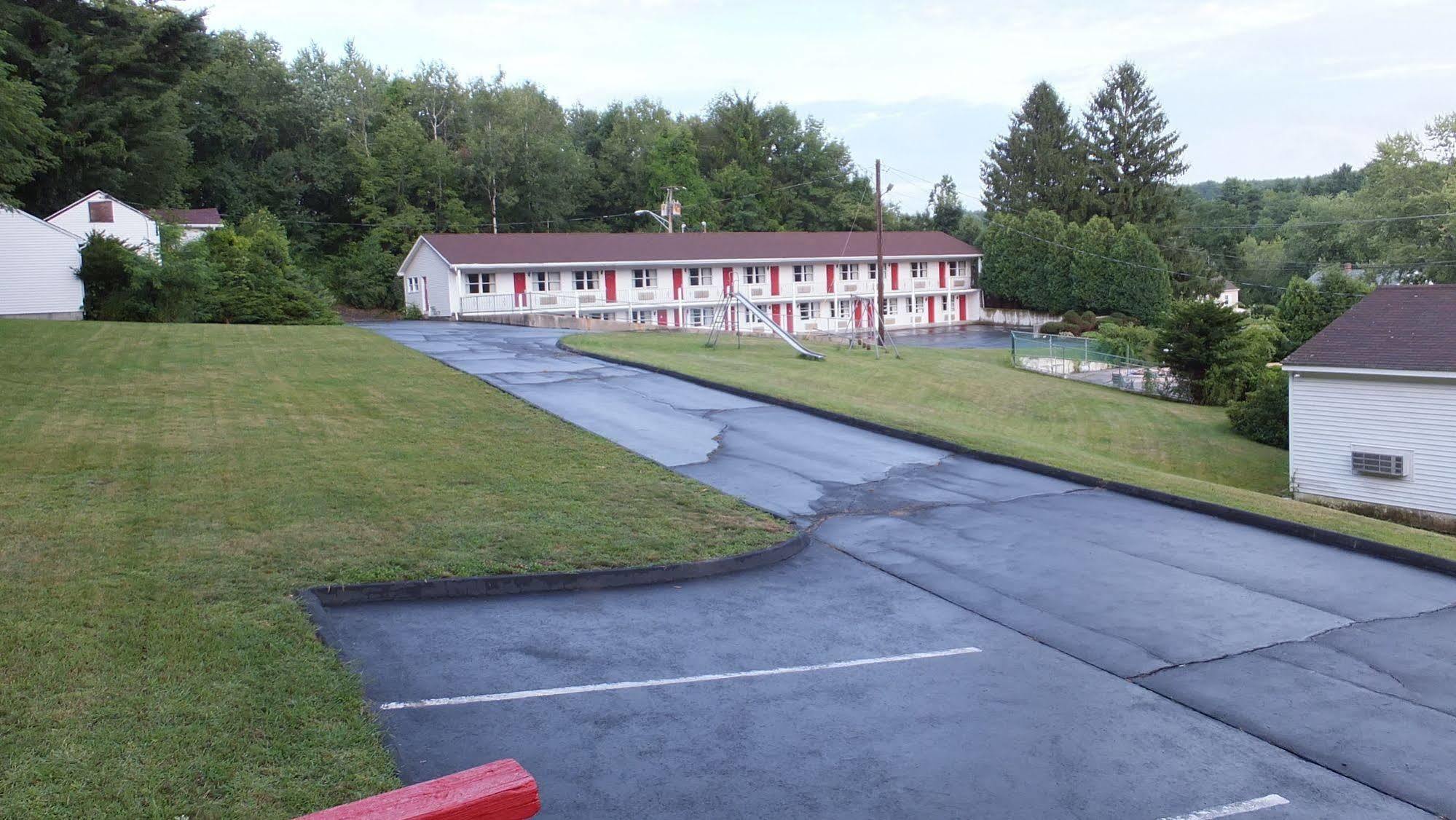 Economy Lodge 682 Main St Sturbridge Kültér fotó